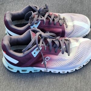 Women's On Cloudflow Athletic Shoes in Mulberry and Mineral Gray